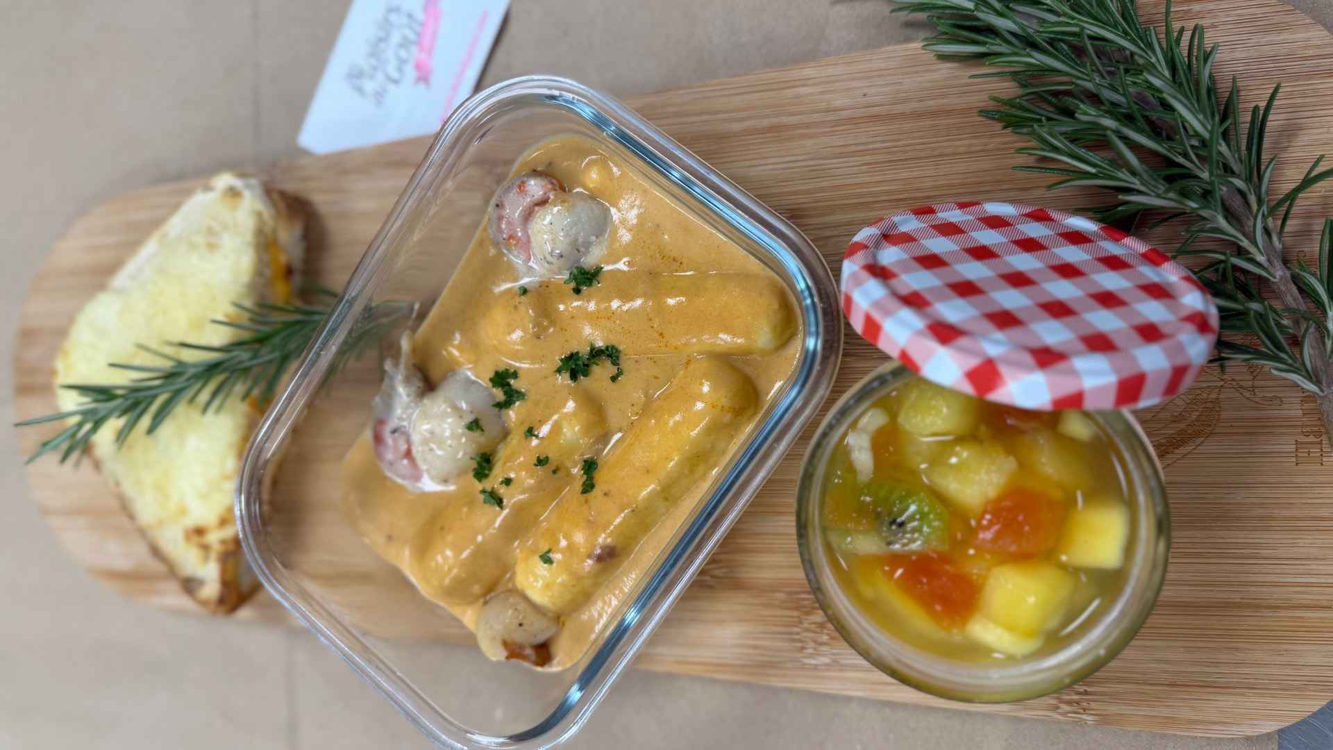 Les conditionnements en verre ou céramique Nos réalisations • Plateaux repas