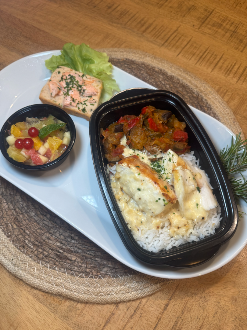 Notre menu Poisson Premium Nos réalisations • Plateaux repas