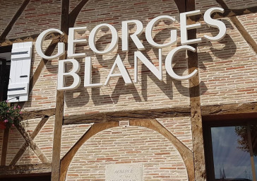 Buffet apéritifs et buffet d entrées chez Georges Blanc